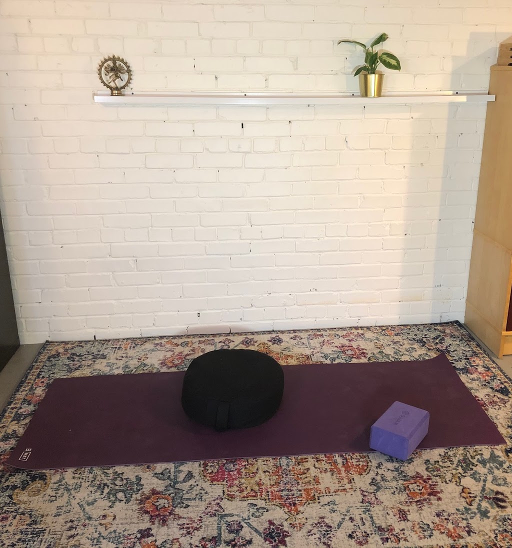 Slowpoke Yoga | 42 Marlow Ave, East York, ON M4J 3T9, Canada | Phone: (416) 830-2384