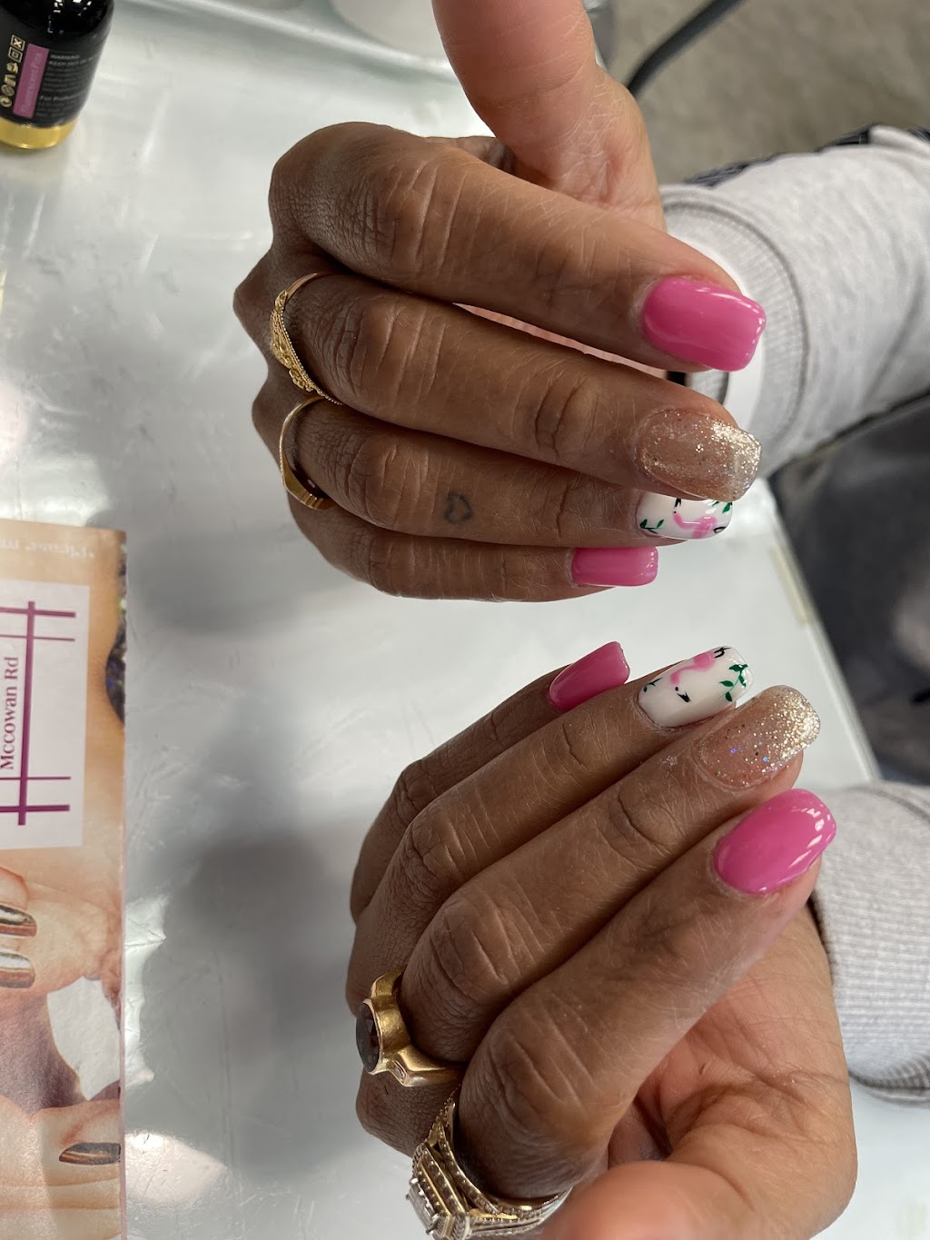 SHOU nail studio | Canada, Ontario, Oshawa, Bromus Path, CA ON Oshawa 159邮政编码: L1H 7K4 | Phone: (647) 838-8694