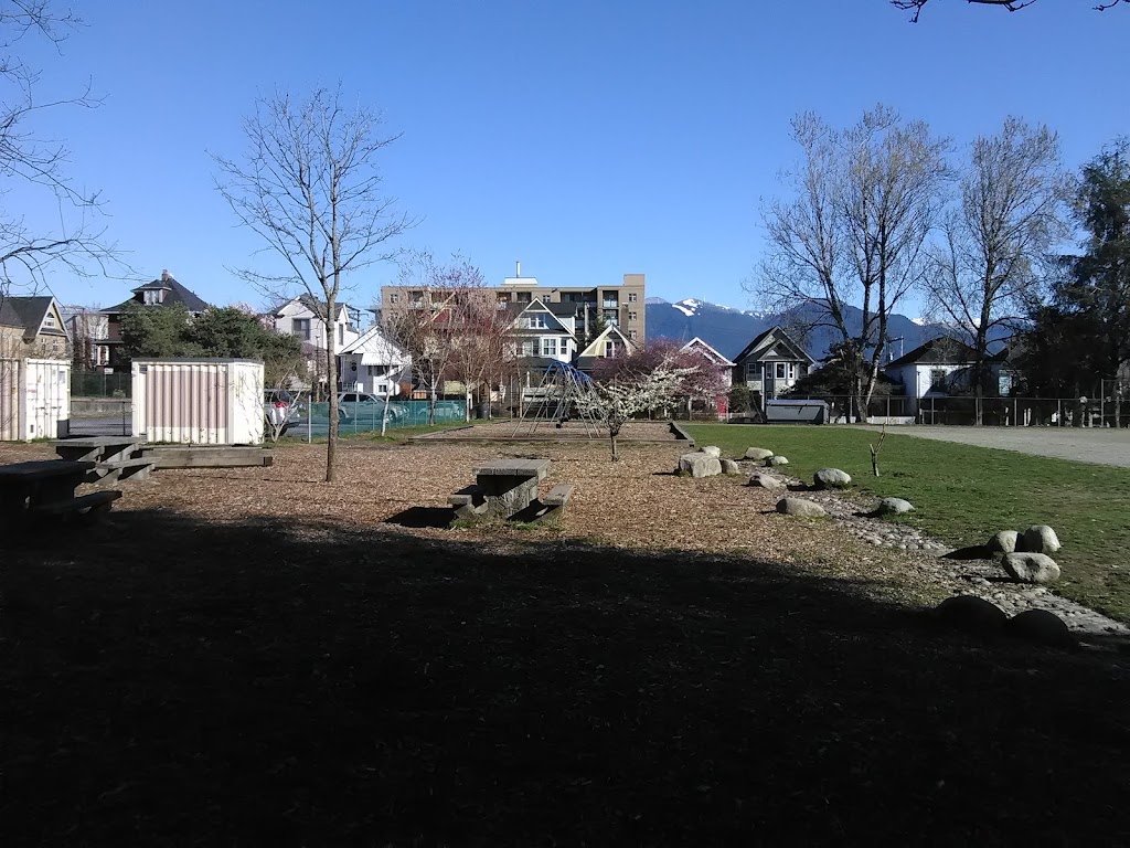 Strathcona Community Centre | 601 Keefer St, Vancouver, BC V6A 3V8, Canada | Phone: (604) 713-1838