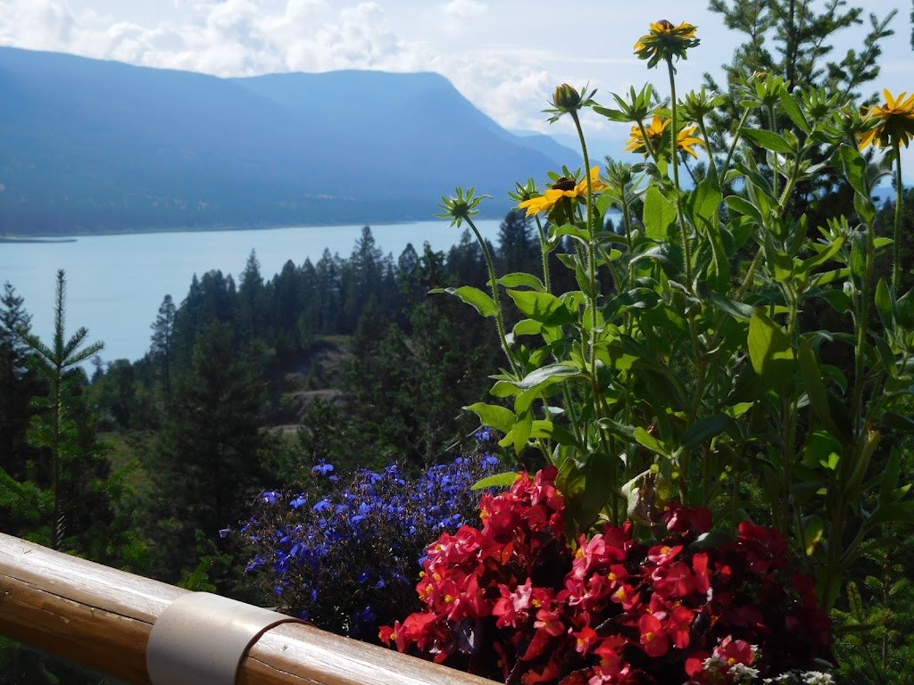 The Lodge at Bella Vista | 6083 Bella Vista Boulevard, Fairmont Hot Springs, BC V0B 1L2, Canada | Phone: (403) 861-2309