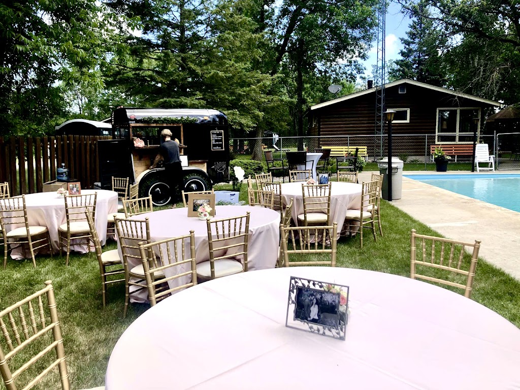 Blush Wedding Rentals | Box 201, Winnipeg Beach, MB R0C 3G0, Canada | Phone: (204) 641-1638