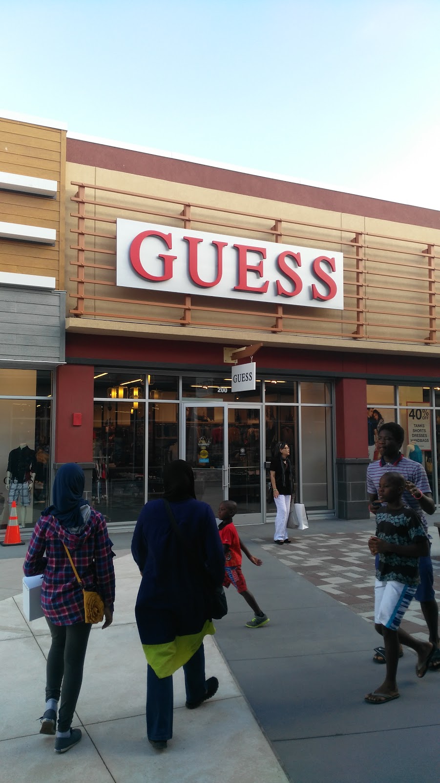 GUESS Factory | 8555 Campeau Dr Unit 200, Kanata, ON K2T 0K5, Canada | Phone: (613) 435-5972