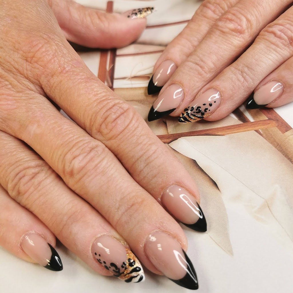 Ongles Création Isabelle | 845 Rue Notre Dame, Saint-Rémi, QC J0L 2L0, Canada | Phone: (514) 233-0355