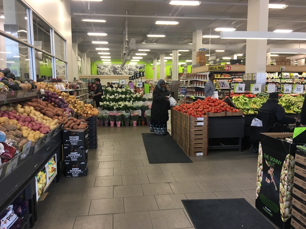 FreshCo Parliament & Dundas | 325 Parliament St, Toronto, ON M5A 2Z3, Canada | Phone: (416) 955-0717