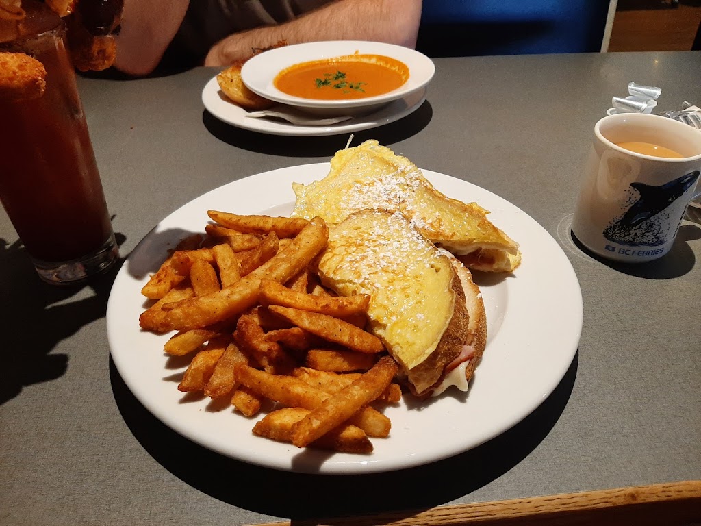 Floyds Diner | 6719 W Saanich Rd, Brentwood Bay, BC V8M 1J5, Canada | Phone: (778) 426-7225