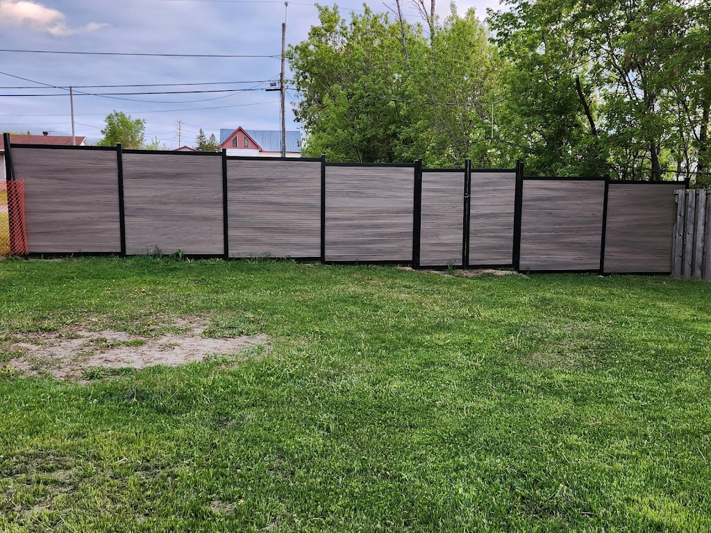 Straight Up Fence | 6513 Russell Rd, Ottawa, ON K0A 1K0, Canada | Phone: (613) 581-7041