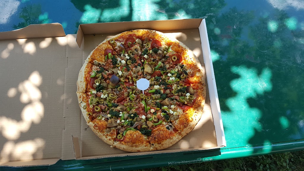 Pizza Esta Uxbridge | 28 Toronto St S, Uxbridge, ON L9P 1P3, Canada | Phone: (905) 862-0241