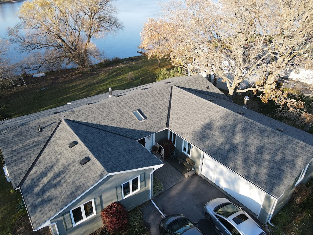 Flawless Roofing | 121 Dundas St E, Belleville, ON K8N 1C3, Canada | Phone: (613) 403-1838