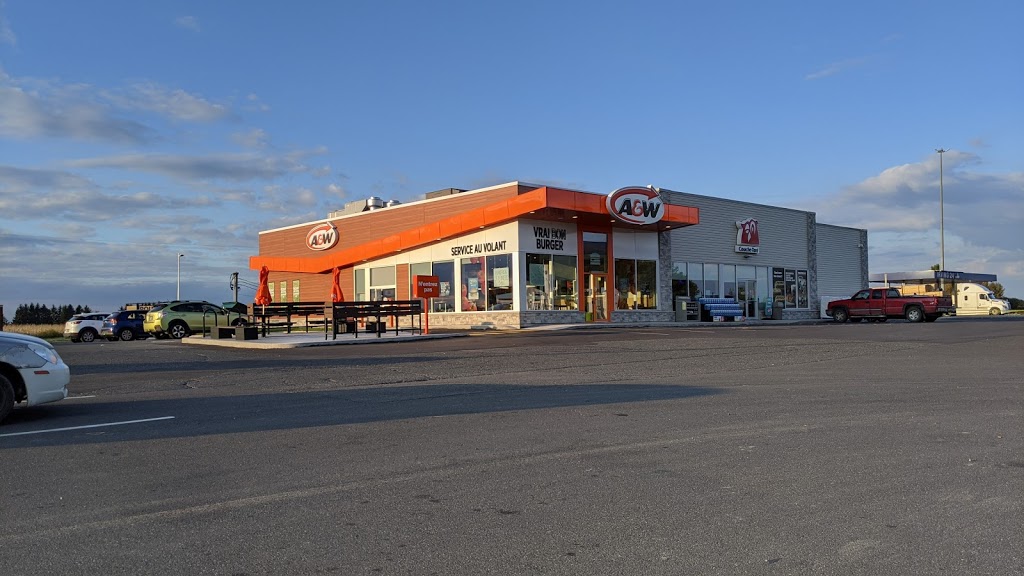 A&W Canada | 4505 Rue de la Sortie 185, Saint-Cyrille-de-Wendover, QC J1Z 1B4, Canada | Phone: (873) 886-9520