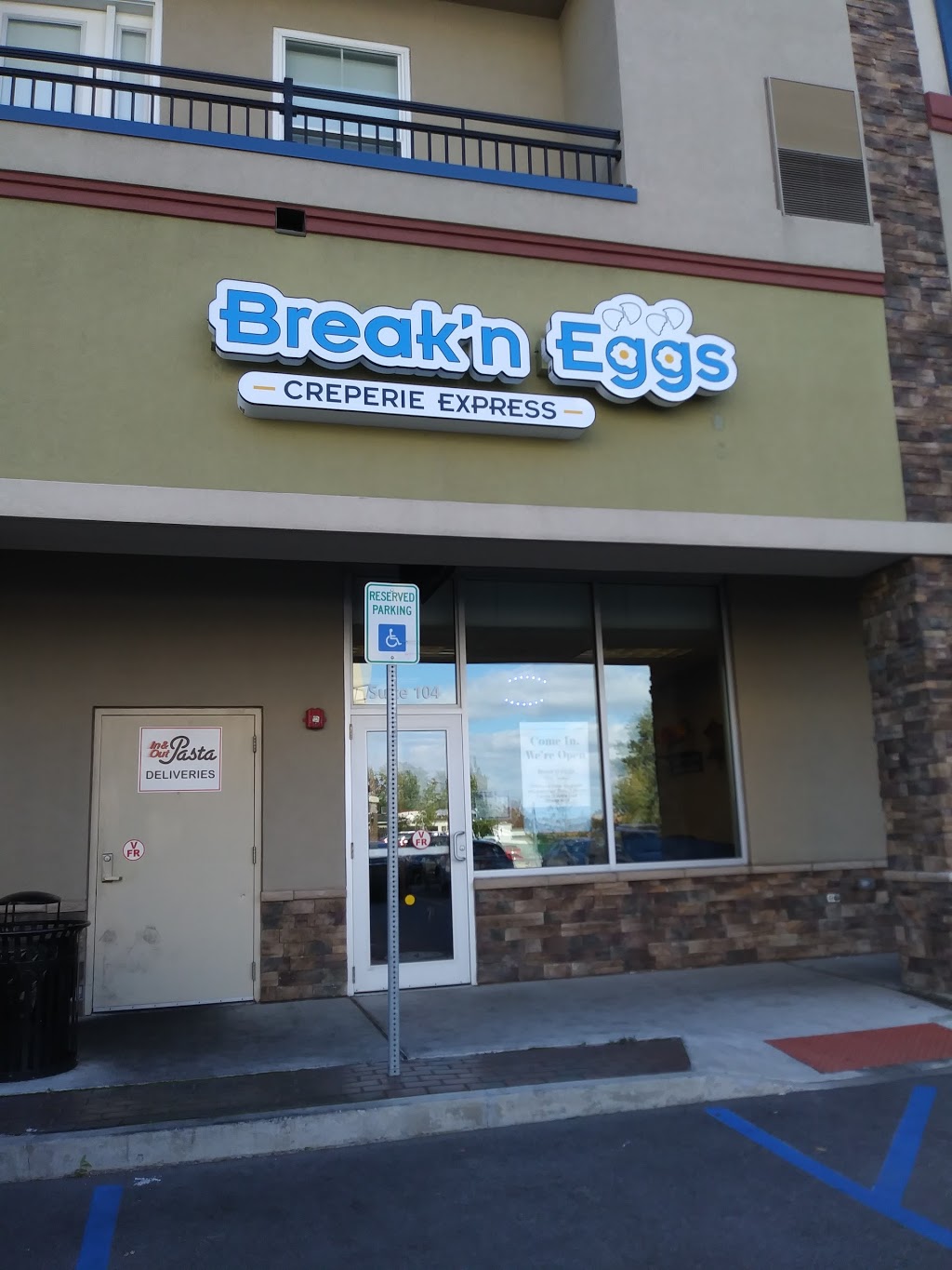 Breakn Eggs Express | 1280 Sweet Home Rd #104, Buffalo, NY 14228, USA | Phone: (716) 688-6068