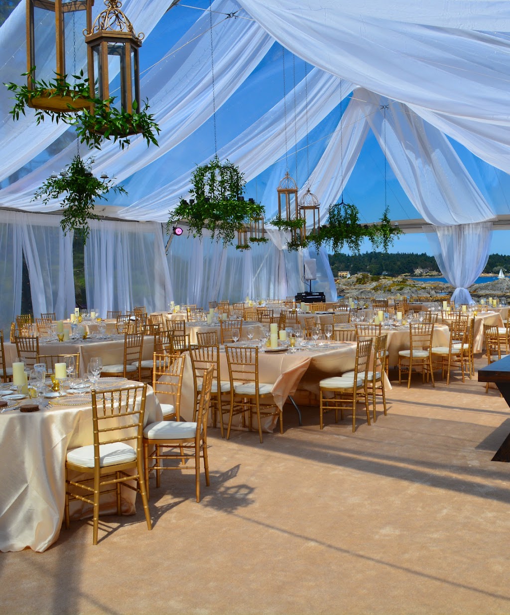 In Tents Events | 1007 A Industrial Way, Squamish, BC V8B 0H1, Canada | Phone: (604) 892-8200