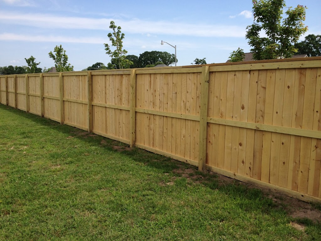 Simply Fence Ltd | 21 Autumnwood Ave, Quispamsis, NB E2E 1V6, Canada | Phone: (506) 650-2337