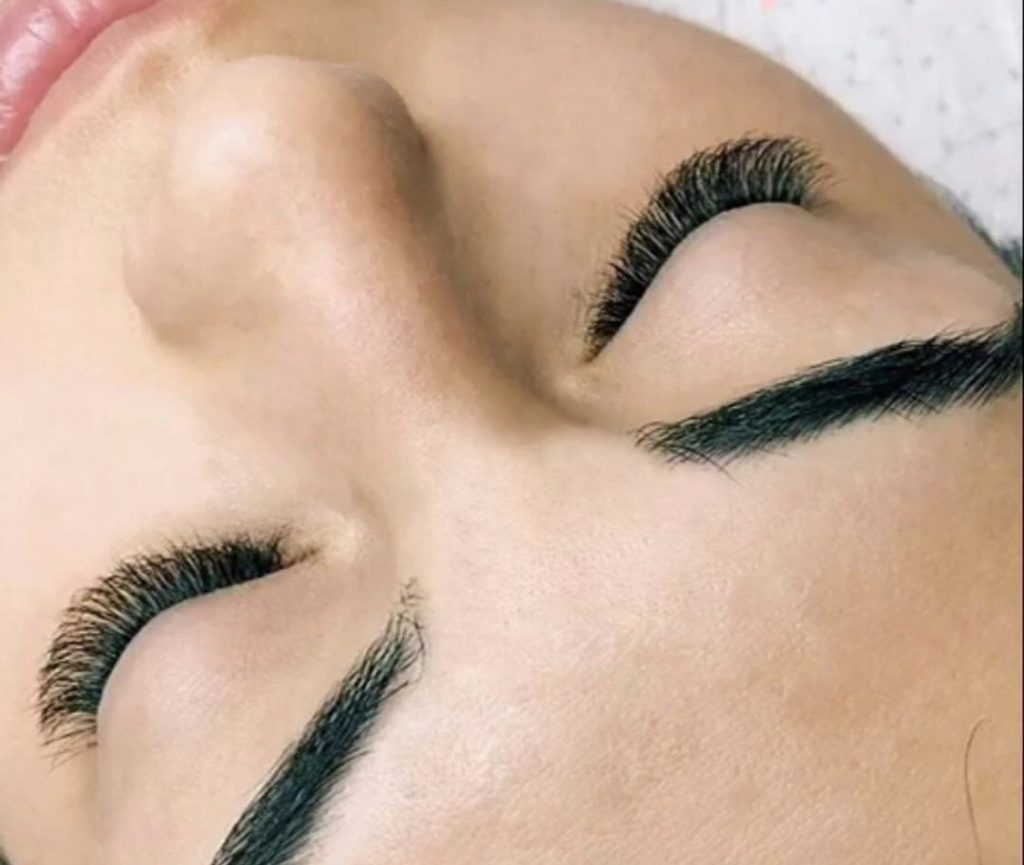 Magic Lashes Studio | 1034 Stadacona St E, Moose Jaw, SK S6H 0K9, Canada | Phone: (306) 681-5542