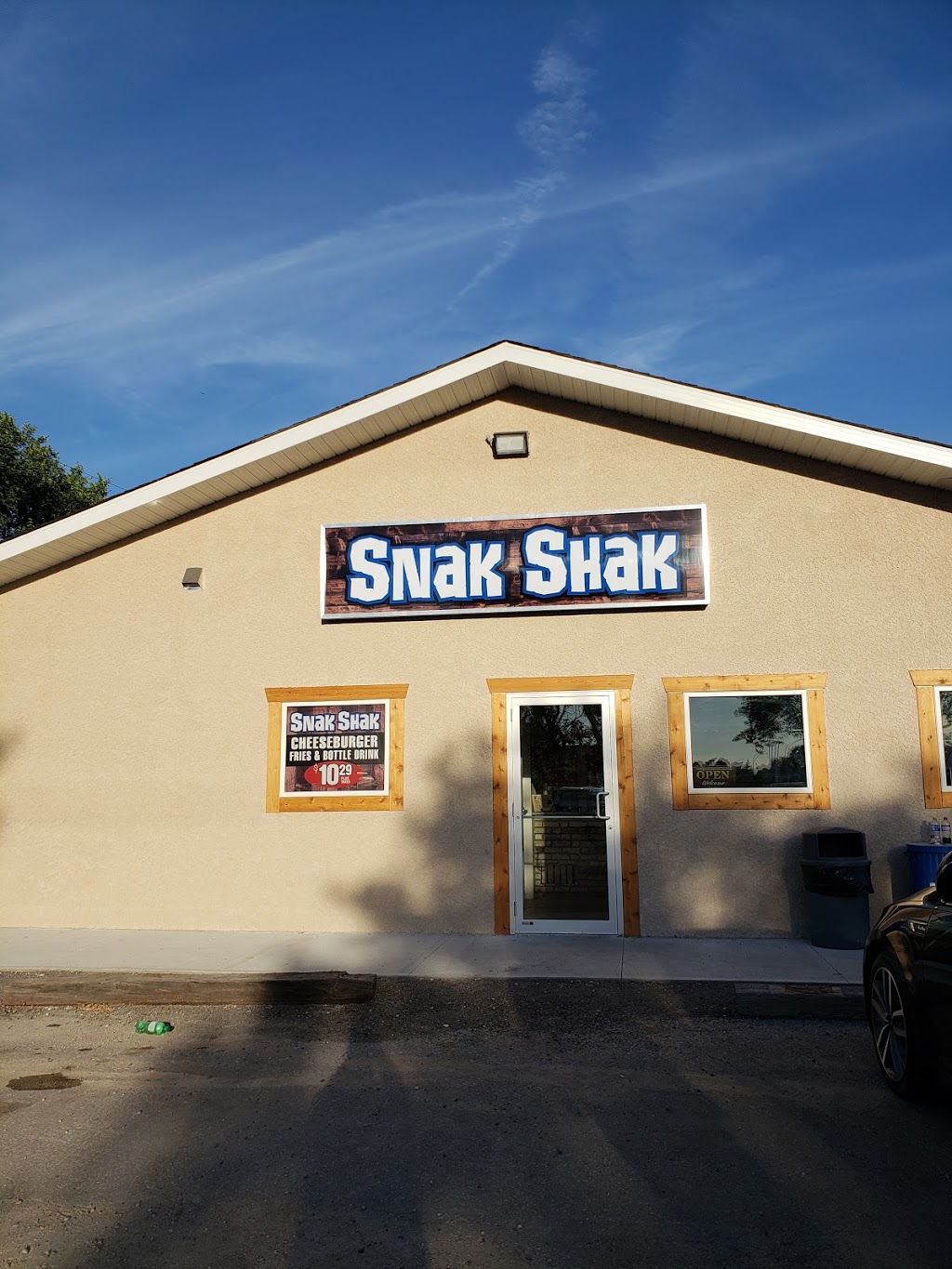 Snak Shak Dairy Bar | 545 Manitoba Ave, Selkirk, MB R1A 0Z1, Canada | Phone: (204) 482-6937