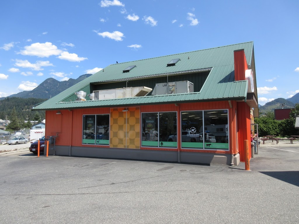 A&W Canada | 1175 4th Ave, Hope, BC V0X 1L4, Canada | Phone: (604) 860-4446