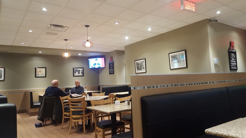 Marconi Pizzeria | 2021 Rue Norman Bethune, Sainte-Julie, QC J3E 2S7, Canada | Phone: (450) 922-2111