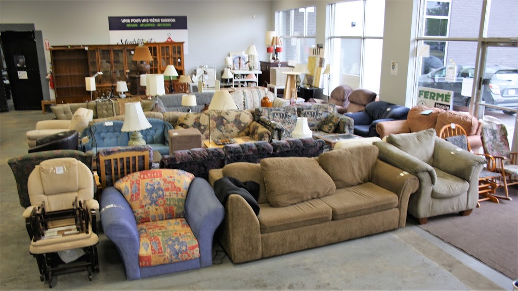 Used furniture Meublétout | 185 Boulevard Laurier, McMasterville, QC J3G 1P9, Canada | Phone: (450) 464-7888