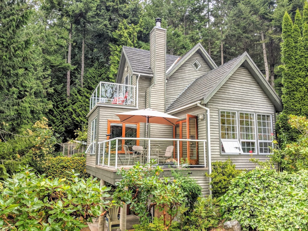 Coach House on the Cove | 8802 Canal Rd, Pender Island, BC V0N 2M3, Canada | Phone: (250) 629-2009