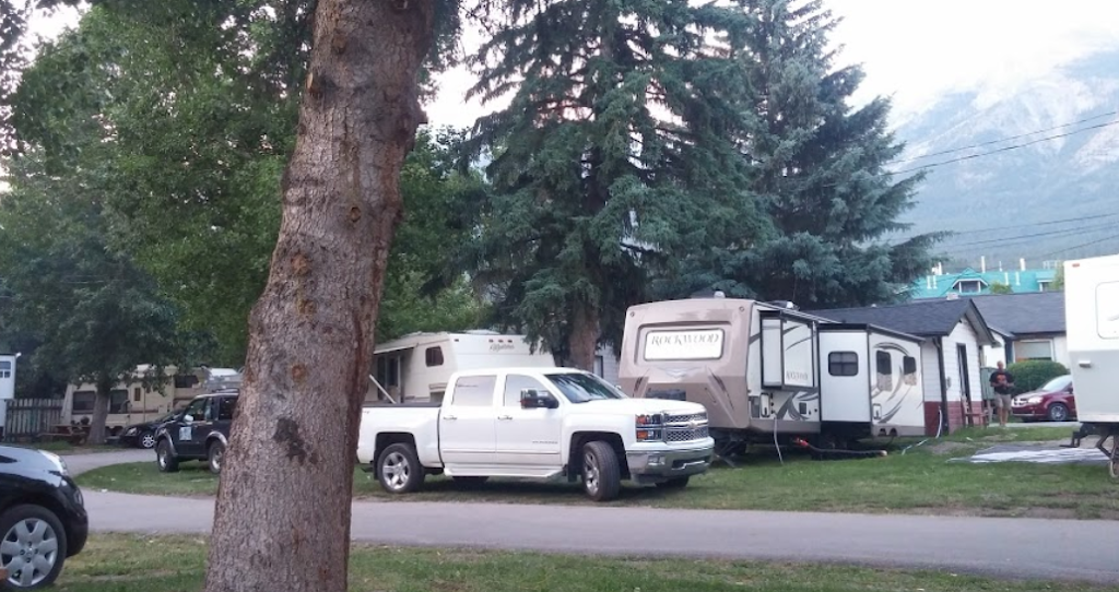 Rundle Mountain RV Park | 1734 Bow Valley Trail, Canmore, AB T1W 2X3, Canada | Phone: (403) 971-2228