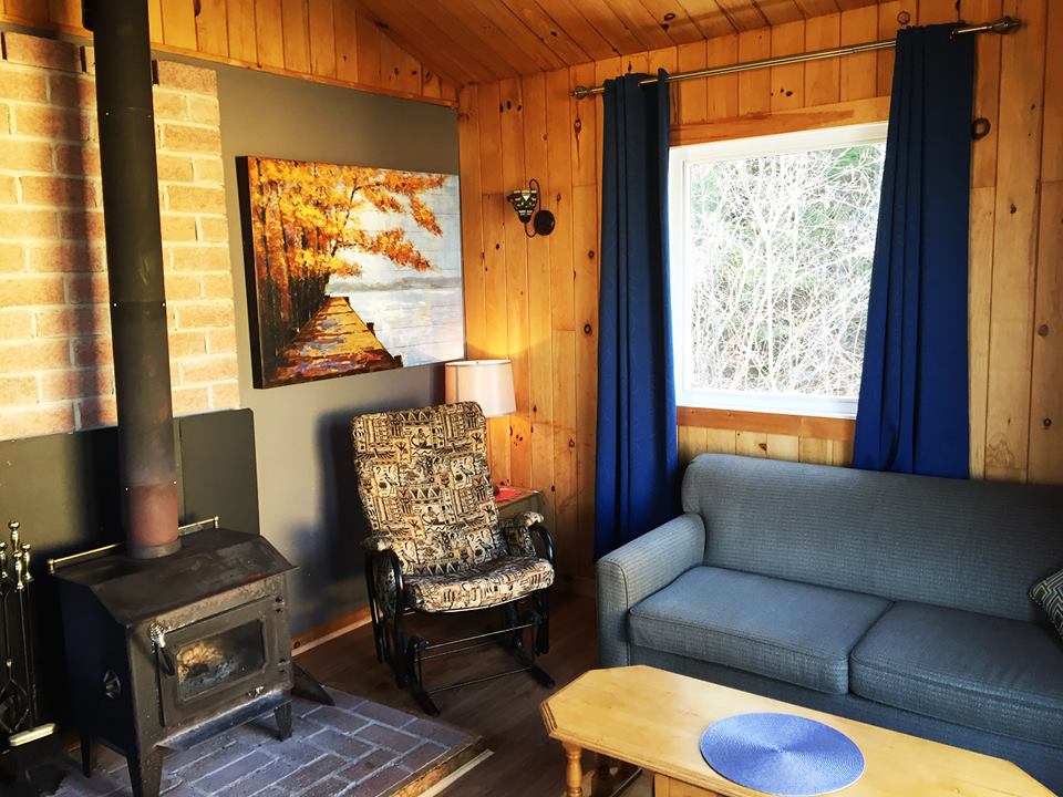 Auberge et Chalets sur le Lac | 2000 Chemin du Motel-sur-le-Lac, Lac-Mégantic, QC G6B 2S1, Canada | Phone: (819) 583-0293