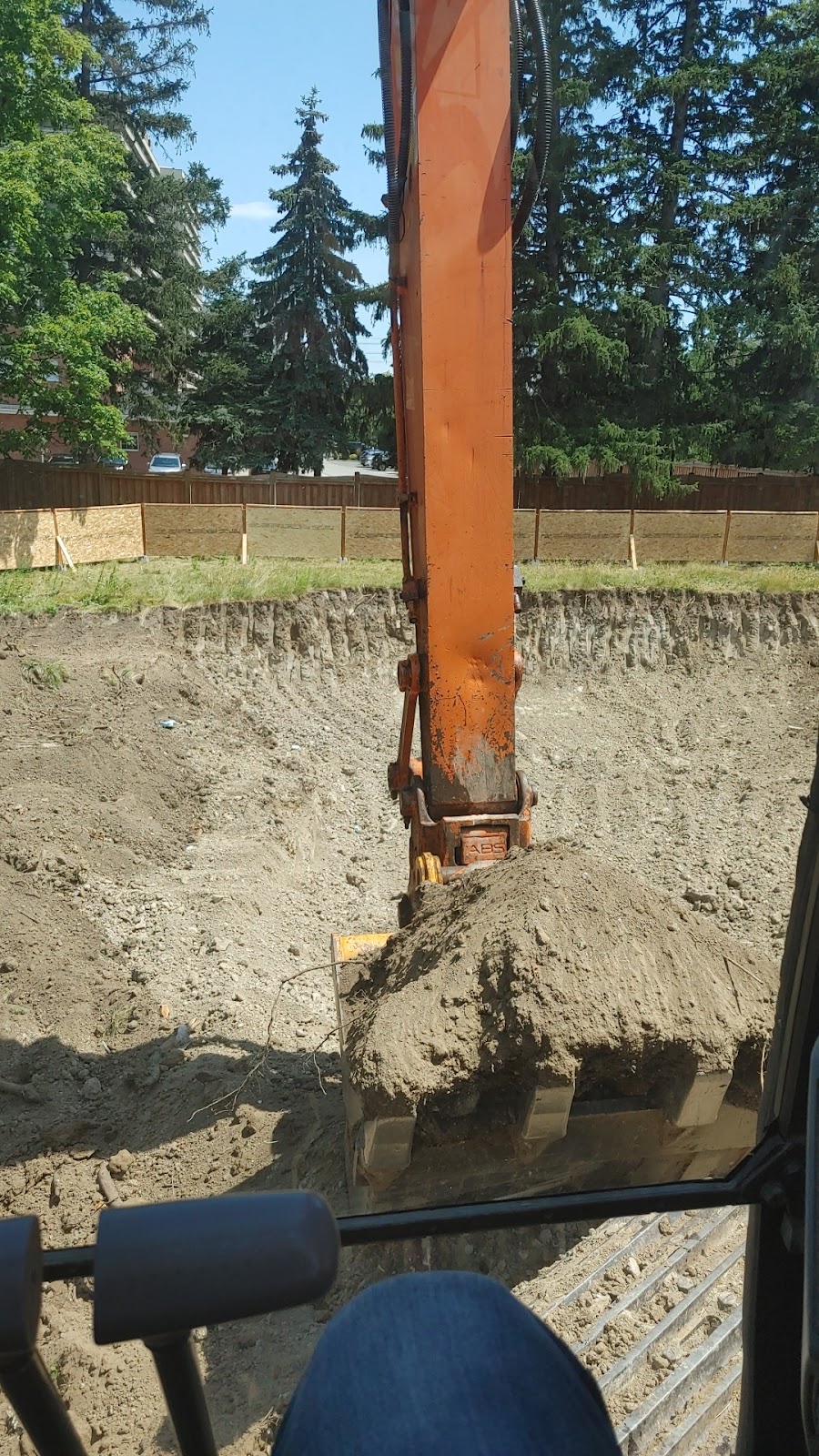 ISA CO. Excavating & Demolition Services | 9 Cedar Ave, Markham, ON L3T 3W1, Canada | Phone: (647) 869-7020