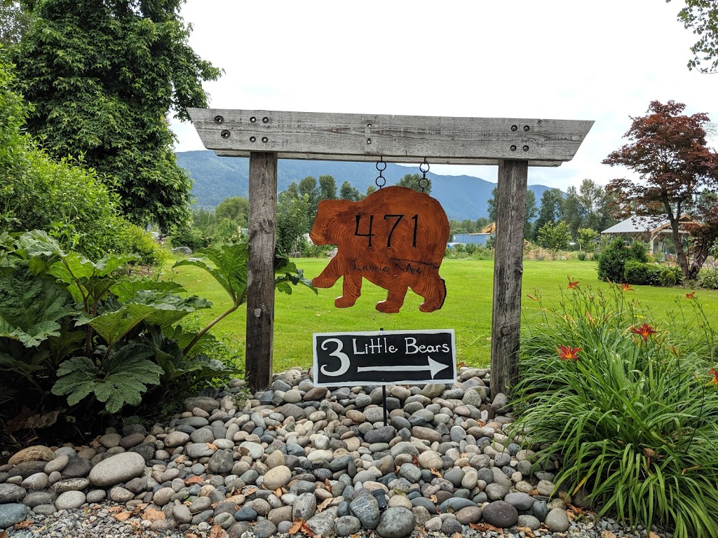 Three Little Bears Farm | 471 Laurier Ave, Port Coquitlam, BC V3E 3G1, Canada | Phone: (778) 861-3498