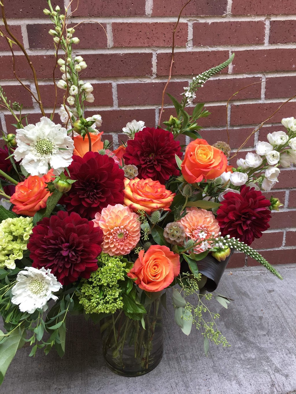 Special Moments Flowers & Gifts Ltd | 333 Brooksbank Ave, North Vancouver, BC V7J 3S8, Canada | Phone: (604) 986-8783