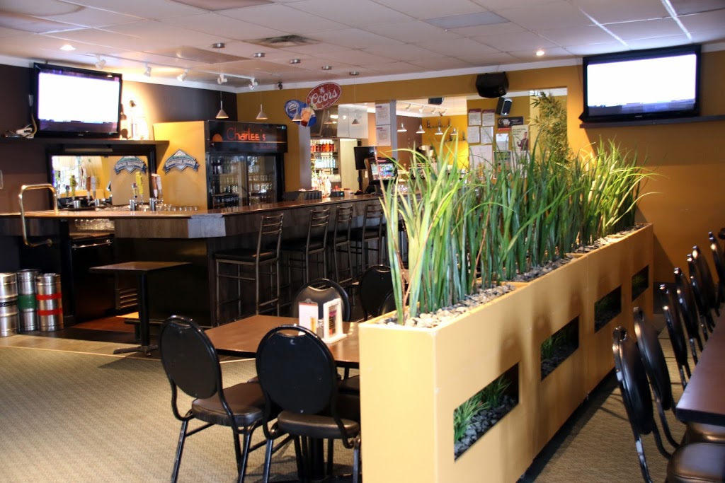 Charlees Restaurant & Lounge | 185 Stadacona St, Winnipeg, MB R2L 0N2, Canada | Phone: (204) 663-6484