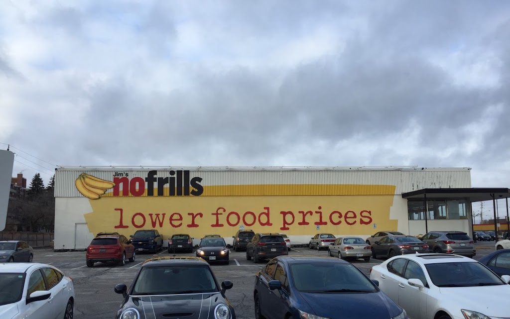 Jims No Frills | 10488 Yonge St, Richmond Hill, ON L4C 3G7, Canada | Phone: (866) 987-6453