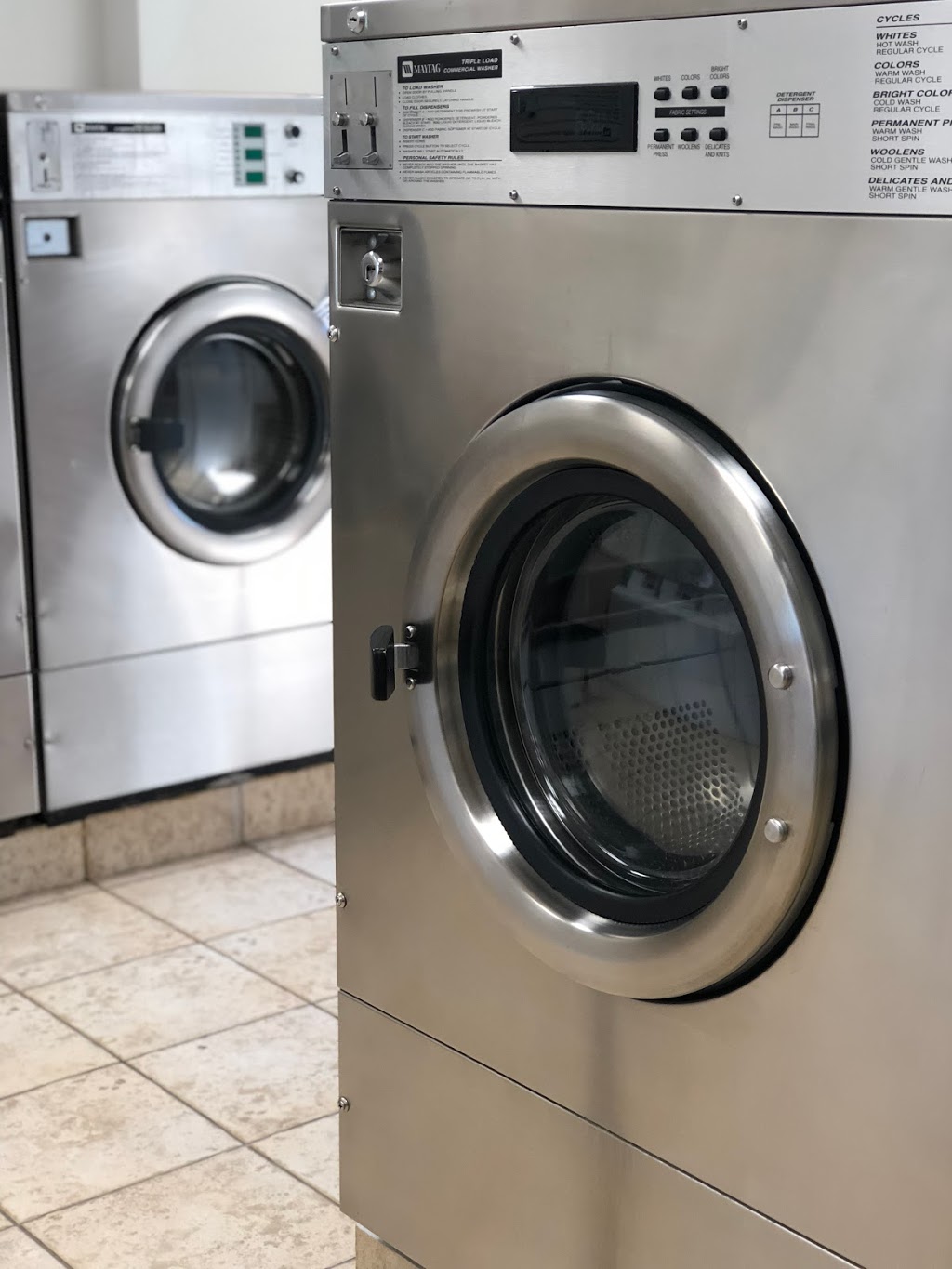 CherryHill Laundromat | 860 Tower St S, Fergus, ON N1M 3N7, Canada | Phone: (519) 803-8674