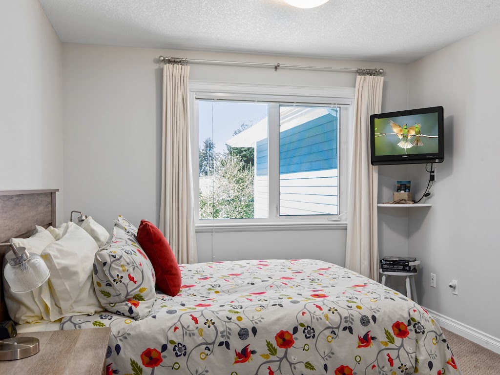Cornerstones Bed & Breakfast | 166 Harlech Rd, Qualicum Beach, BC V9K 1G9, Canada | Phone: (778) 837-9016
