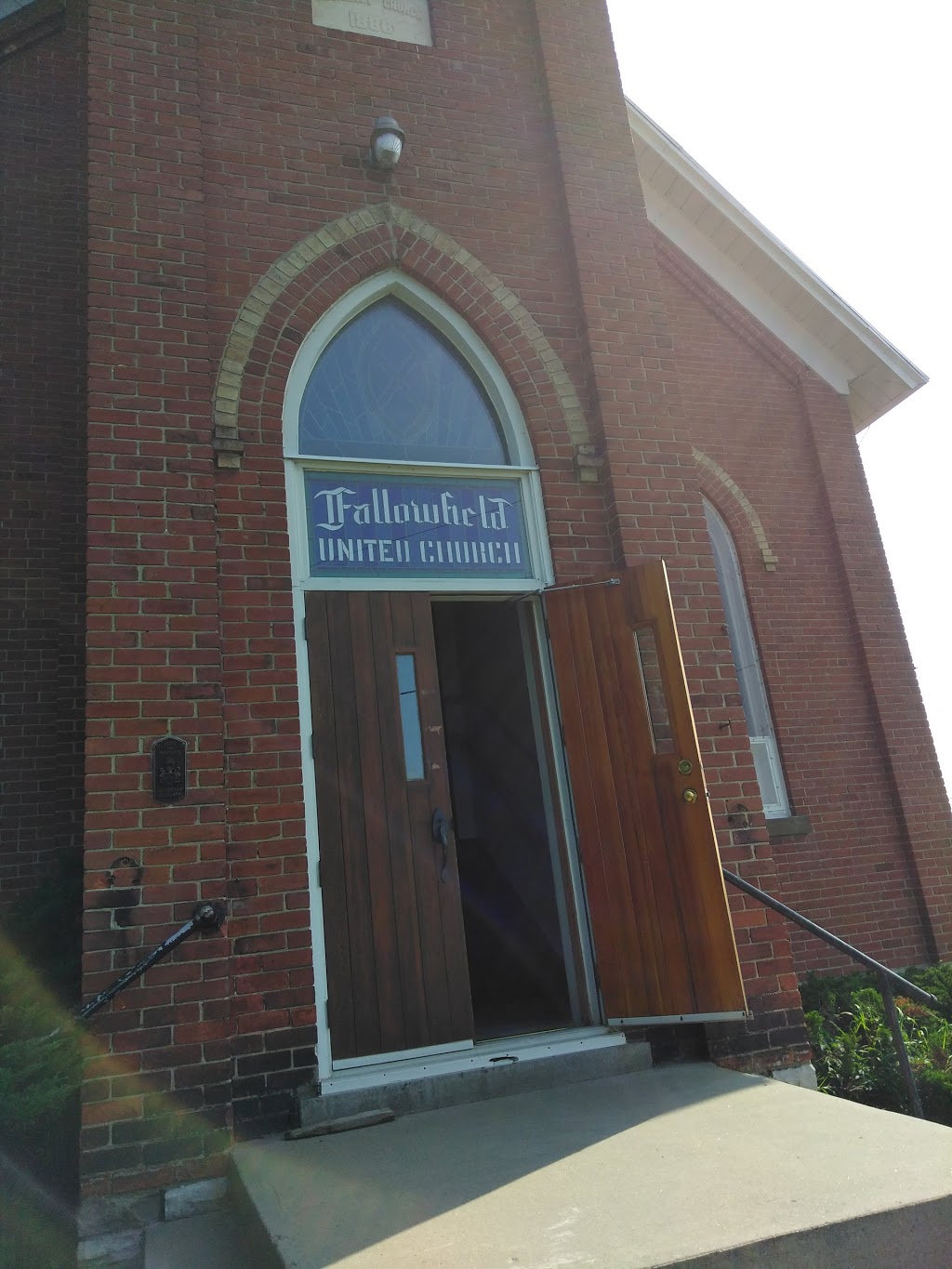 Fallowfield United Church | 119 Steeple Hill Crescent, Nepean, ON K2R 1G2, Canada | Phone: (613) 591-1124