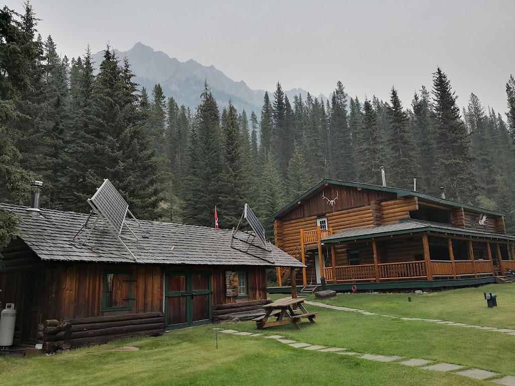 Sundance Lodge | Brewster Creek Trail, Improvement District No. 9, AB T1L 1C1, Canada | Phone: (403) 762-4551