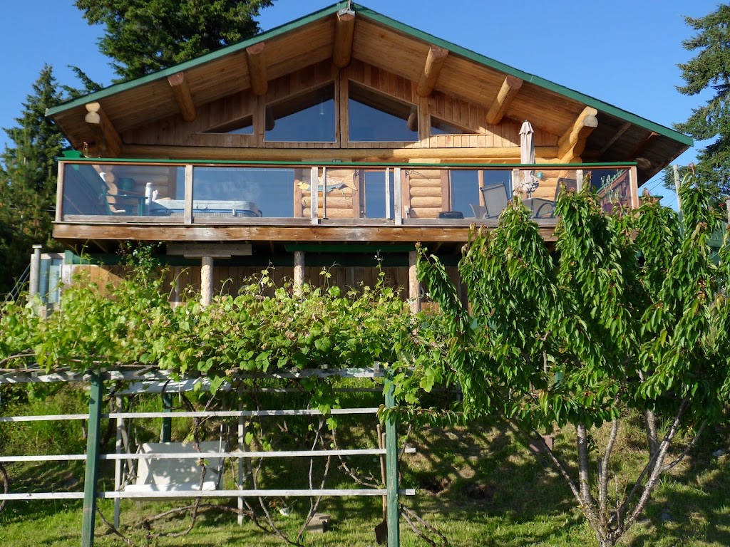 Sand Dollar Log Cabin | 5270 Gillies Bay Rd, Gillies Bay, BC V0N 1W0, Canada | Phone: (778) 861-0333