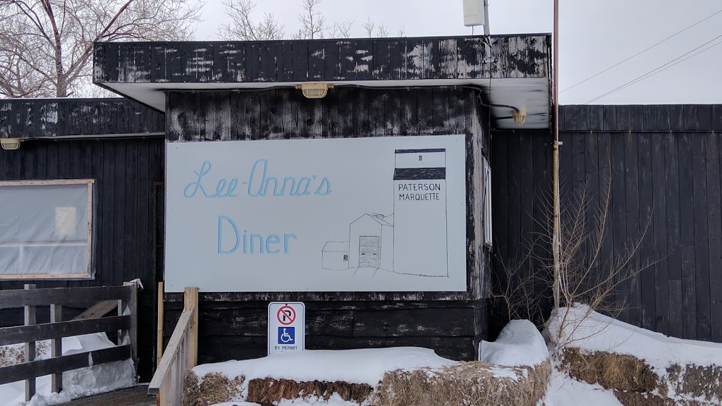 Lee-Annas Diner | 2 Railway Ave, Marquette, MB R0H 0V0, Canada | Phone: (204) 490-0190