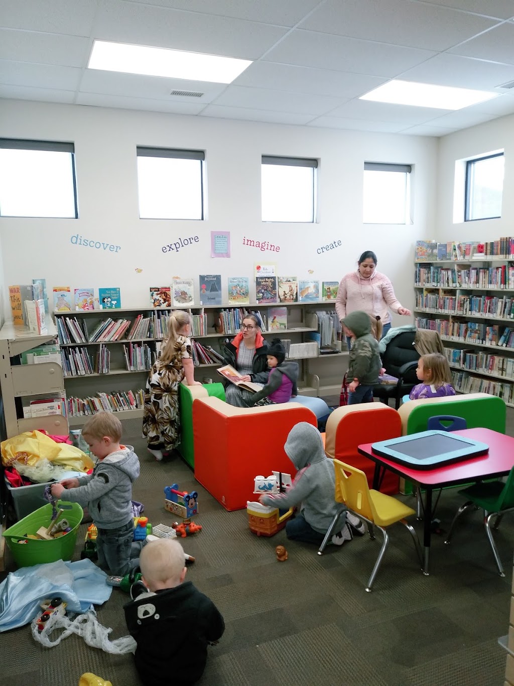 Vauxhall Public Library | Vauxhall, AB T0K 2K0, Canada | Phone: (403) 654-2370