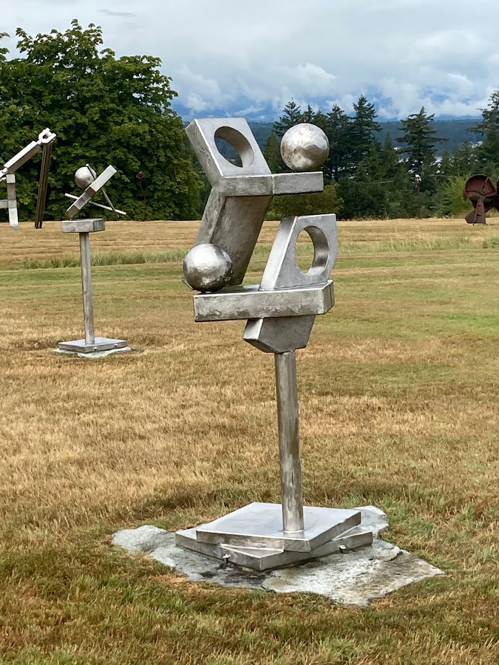 The Jeffrey Rubinoff Sculpture Park | 2750 Shingle Spit Rd, Hornby Island, BC V0R 1Z0, Canada | Phone: (778) 992-1400