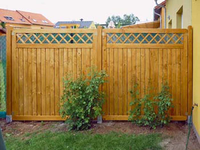 BRAR FENCING , CEDAR FENCING | LANDSCAPING | 9117 142a St, Surrey, BC V3V 7Y1, Canada | Phone: (604) 825-7183