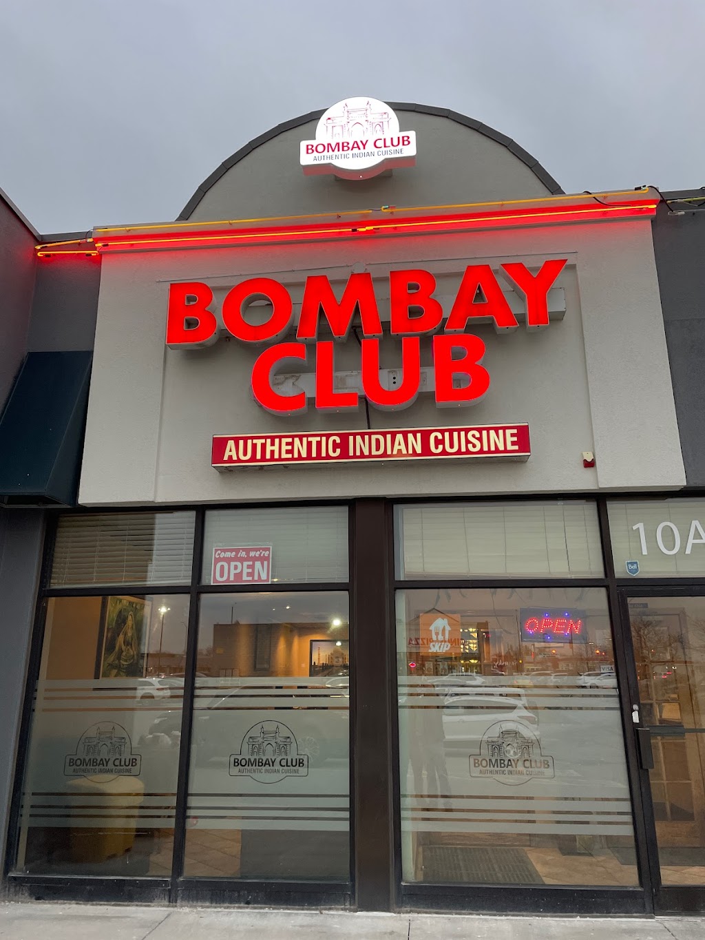 Bombay Club Oakville Authentic Indian Cuisine | 2525 Hampshire Gate, Oakville, ON L6H 6C8, Canada | Phone: (905) 829-1040