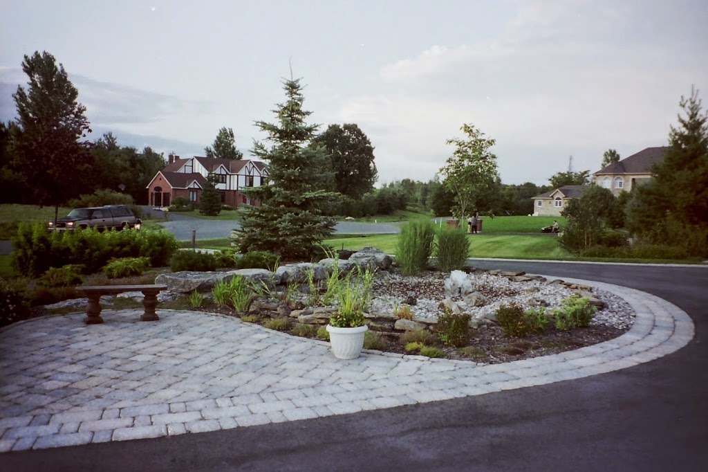 Apprize Landscape Design | 7 Sweetbriar Cir, Nepean, ON K2J 2K4, Canada | Phone: (613) 825-9231