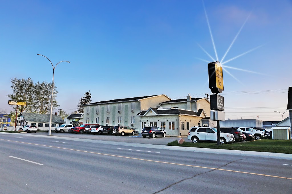 Didsbury Country Inn (14.7 km from Olds) | 1714 20 Ave, Didsbury, AB T0M 0W0, Canada | Phone: (403) 335-8088