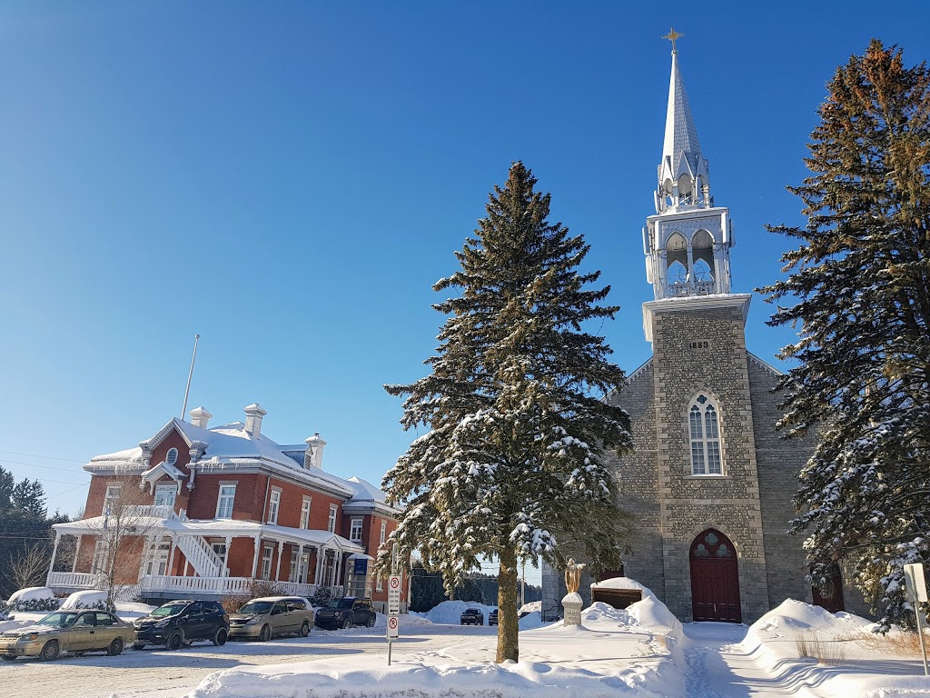 St Liguori Catholic Church | 741 Rue Principale, Saint-Liguori, QC J0K 2X0, Canada | Phone: (514) 753-3470