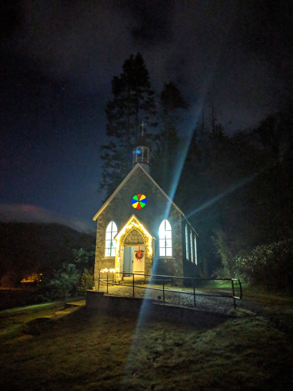 St. Pauls Catholic Church, Saltspring Island | 2719 Fulford-Ganges Rd #2801, Salt Spring Island, BC V8K 1Z3, Canada | Phone: (250) 537-2150