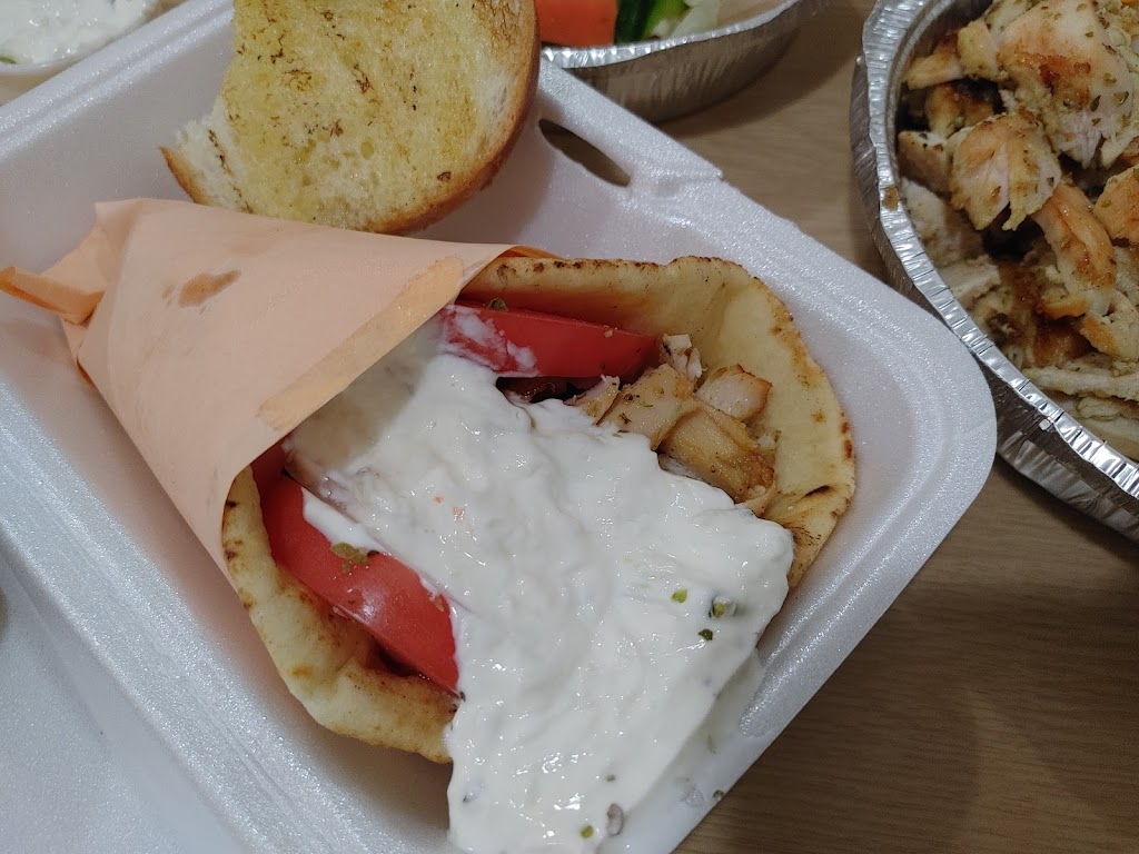 Pappou Souvlaki | 4767 Bd des Sources, Pierrefonds, QC H8Y 3C6, Canada | Phone: (514) 360-4040