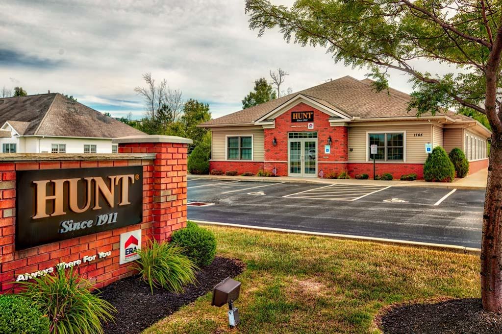 HUNT Real Estate ERA | 1765 Como Park Blvd, Depew, NY 14043, USA | Phone: (716) 681-3900