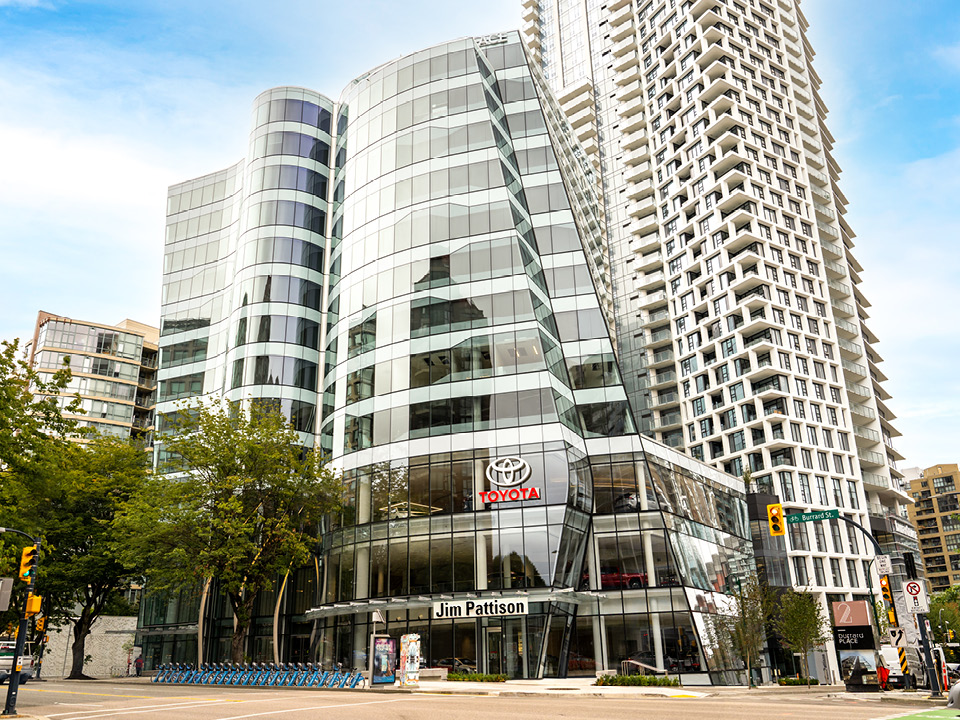 Jim Pattison Toyota Downtown | 1290 Burrard St, Vancouver, BC V6Z 1Z1, Canada | Phone: (604) 682-8881