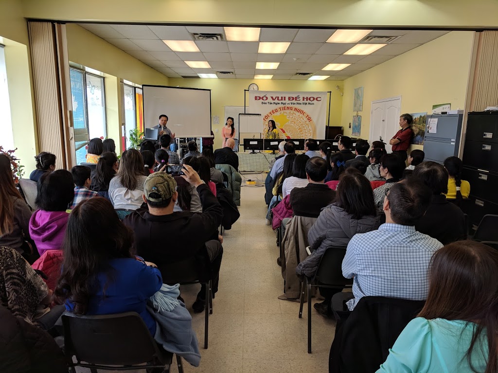 Vietnamese Community Centre of Mississauga | 600 Lakeshore Rd E, Mississauga, ON L5G 1J4, Canada | Phone: (905) 891-3825