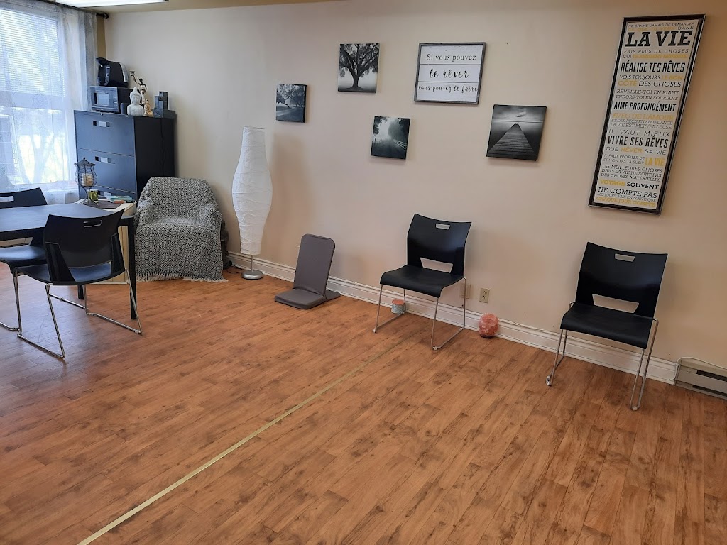 Therapies Mieux-Être S-F. | porte arrière, 8495 Rue Adrien Suite 303, Laval, QC H7A 1J9, Canada | Phone: (450) 512-1922