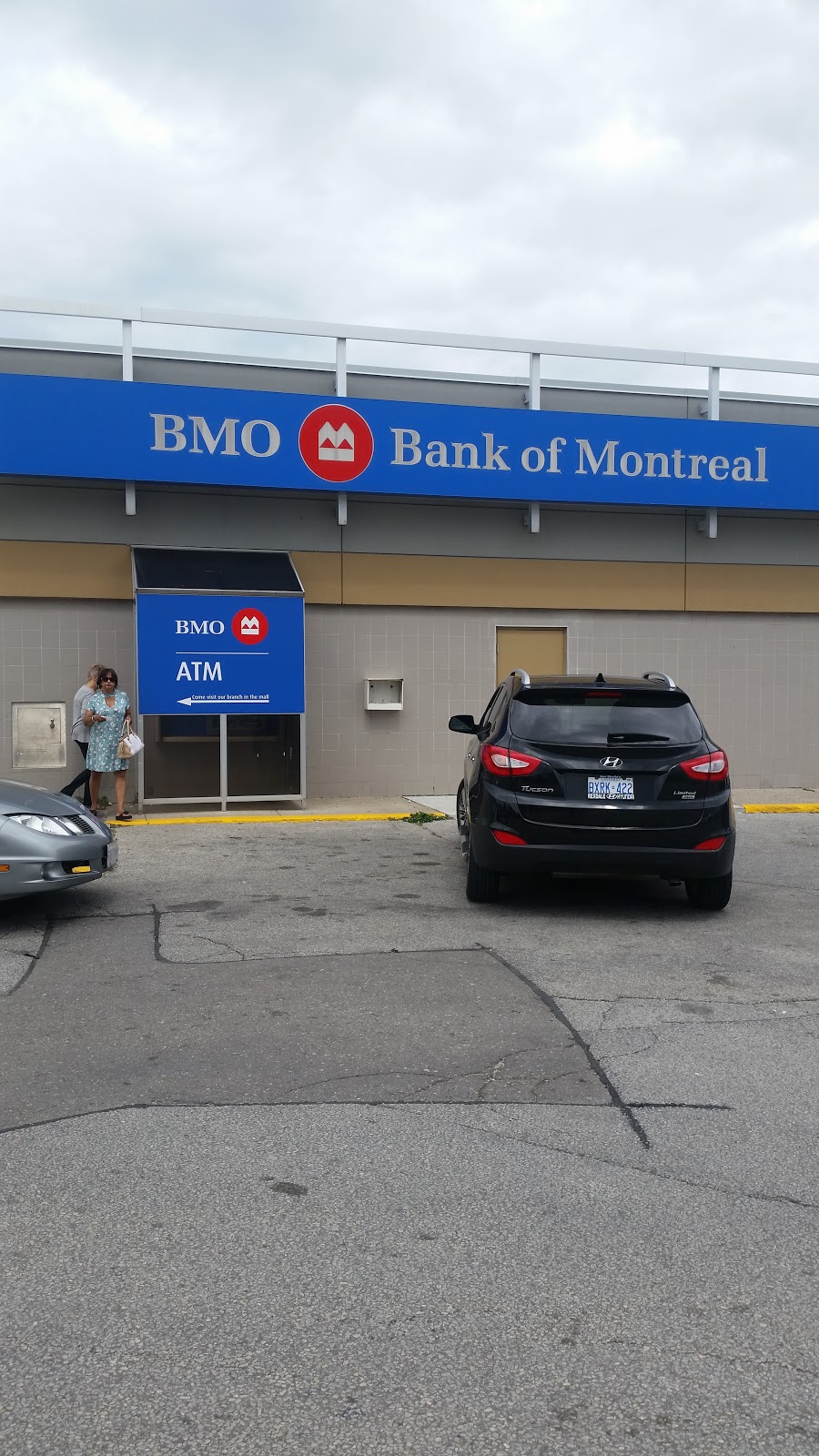 BMO Bank of Montreal | 1530 Albion Rd, Etobicoke, ON M9V 1B4, Canada | Phone: (416) 740-5705