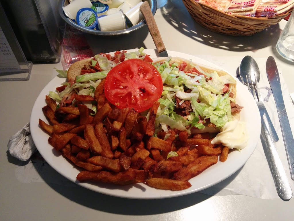 Club De La Patate | 1010 1re Rue, LAscension-de-Notre-Seigneur, QC G0W 1Y0, Canada | Phone: (418) 347-5803